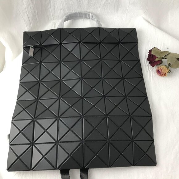 NEW BAO BAO ISSEY MIYAKE FLAT PACK Backpacks In Black - Picture 6 of 11